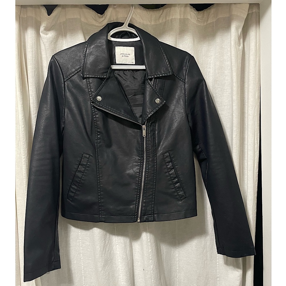 ONLY - Jacqueline de Yong - Simba faux leather moto jacket